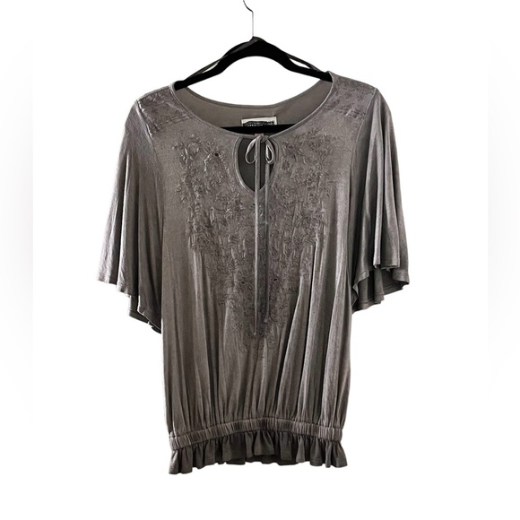 Knox Rose Keyhole Embroidered Grey Short Sleeve Blouse - Picture 1 of 3